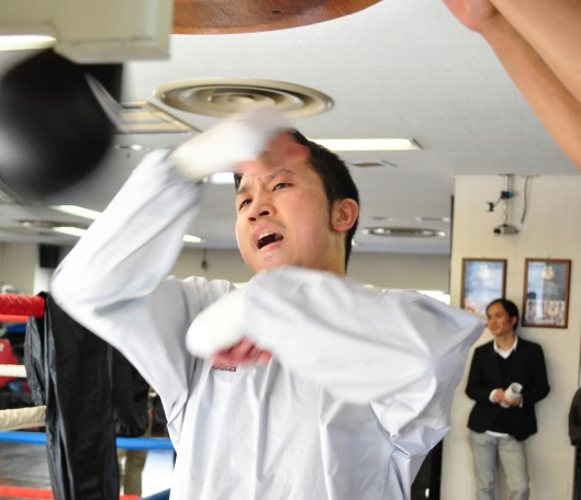 粟生隆寛（ボクシングニュース）