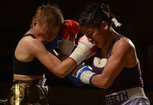 安藤が女子2階級制覇を達成（ボクシングニュース）