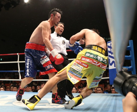 小原佳太が2度目の防衛に成功（ボクシングニュース）