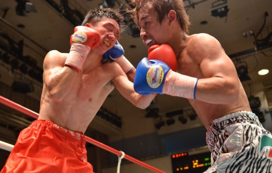 井川がランカー高橋を下す（ボクシングニュース）