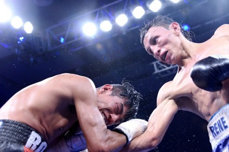 アルバラード兄が世界2位をKO（ボクシングニュース）