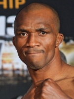 bika ビカがヘビー級挑戦者をサポート(ボクシングニュース)