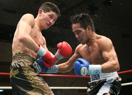 iwasa 岩佐が2-0判定で初防衛成功(ボクシングニュース)