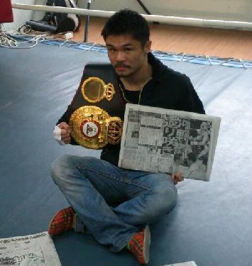 河野一夜明け会見（ボクシングニュース）