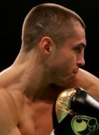 キグはムニャイと防衛戦（ボクシングニュース）