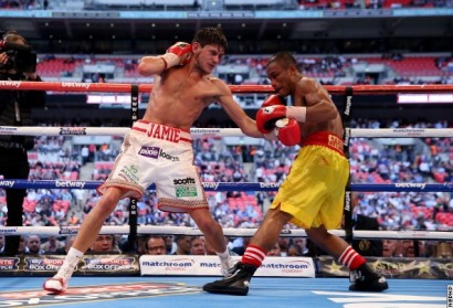 McDonellTabtim 1_01 マクドネルが亀田興の後継王者に(ボクシングニュース)