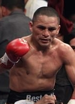 rossel ロセルが正規王者に昇格(ボクシングニュース)