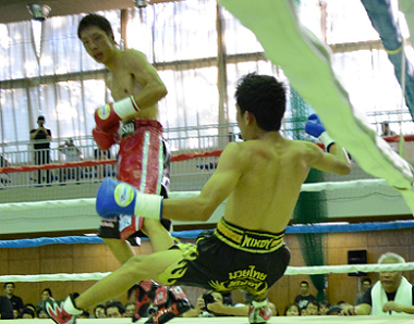 kakutani 角谷淳史が郷里でうれしいTKO勝ち(ボクシングニュース)