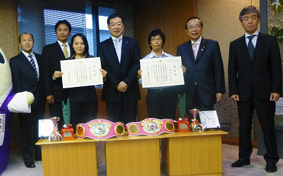 women 女子王者の池原、池山に京都スポーツ特別賞(ボクシングニュース)