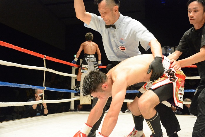 谷口将隆が5回TKOで2本のベルトをゲット | Boxing News（ボクシング