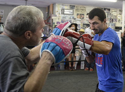 10 3マティセー戦へ向けポストルが公開練習 Boxing News ボクシングニュース