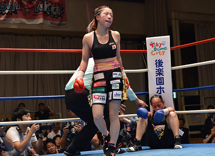 黒木優子が4度目の防衛 世界戦初のko勝利 Boxing News ボクシングニュース