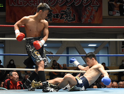 別府優樹が17koマーク 高橋竜也は2 1辛勝 Boxing News ボクシングニュース