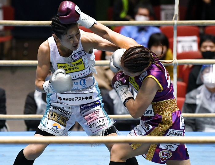 高校教師の奥田朋子が女子世界王者に 闘うシングルマザー 吉田実代はv2戦で涙 Boxing News ボクシングニュース