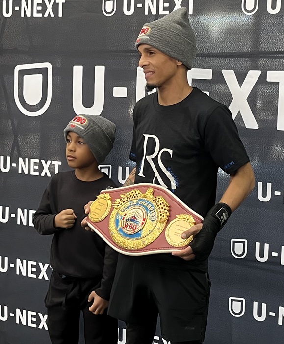 高見亨介と統一戦のサンティアゴ「準備は万全」 岩田戦のようなアウト